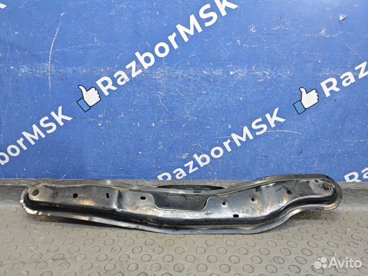 Поперечина подрамника Nissan Terrano