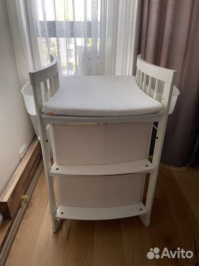 Пеленальеый стол Stokke
