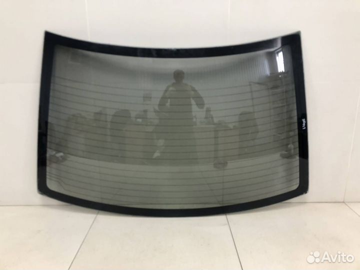 Стекло заднее Toyota Corolla E120 2001-2007