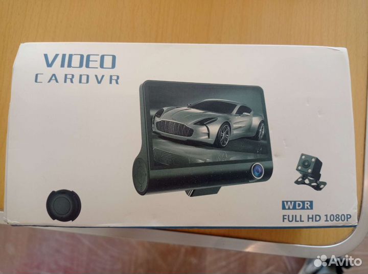 Видео регистратор новый 3 камеры