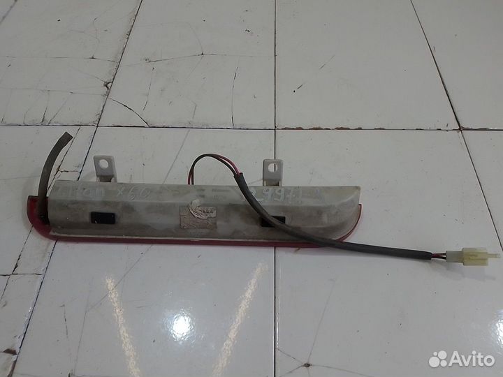 Фонарь задний дополнительный стоп сигнал