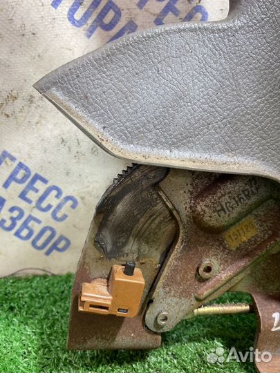 Ручка ручного тормоза Mazda 6 Gg седан 1.8 L8 2004