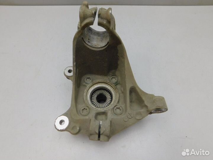 Цапфа/кулак поворотный передний правый BMW X2