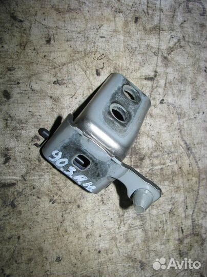 Петля двери задней правой нижняя Peugeot 308 2007