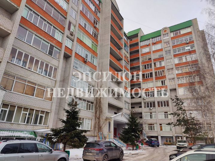 3-к. квартира, 110,8 м², 3/10 эт.