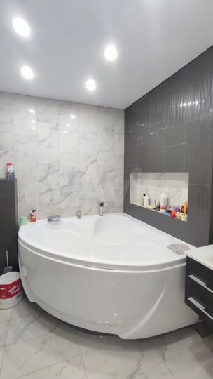 3-к. квартира, 100,5 м², 14/16 эт.