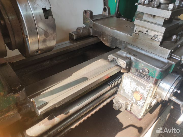 Токарный станок