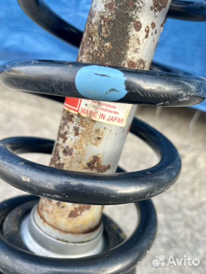 Задние стойки от Lexus IS 250