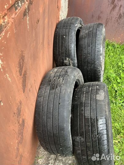 Comforser CF2000 215/60 R17