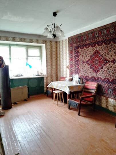 3-к. квартира, 60 м², 1/2 эт.