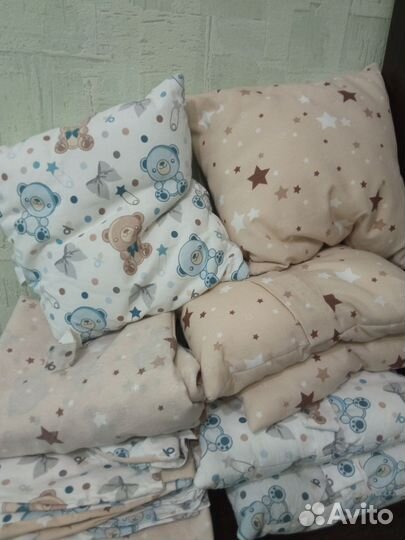 Бортики в кроватку + постельное бельё