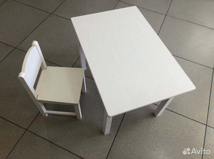 Детский стол и стульчик IKEA