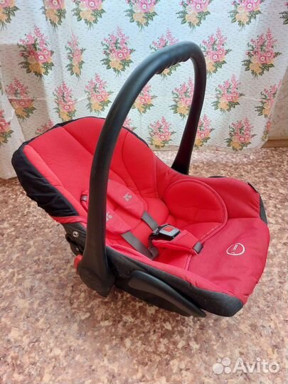 Коляска Tutis Zippy Pia 3 в 1