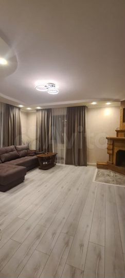 Дом 280 м² на участке 9 сот.