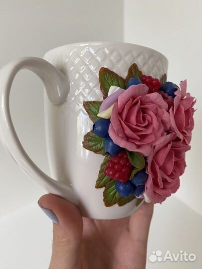 Кружка с декором из полимерной глины