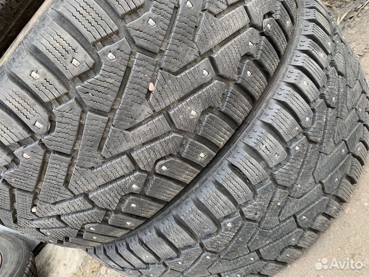 Pirelli Ice Zero 235/55 R17