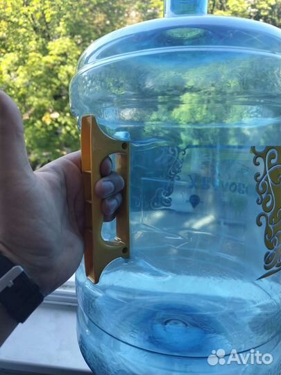 Бутыль 19л пластиковая с ручкой