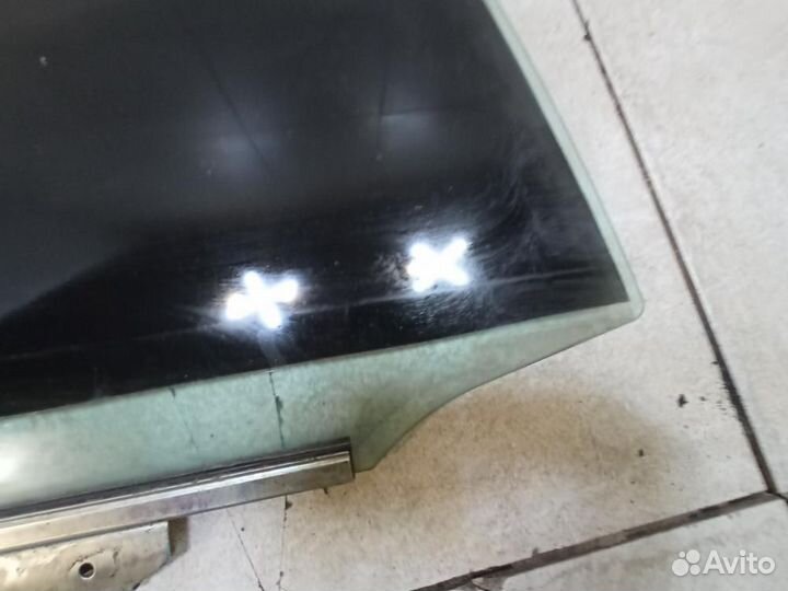 Стекло двери задней правой Toyota Auris E150 (2006
