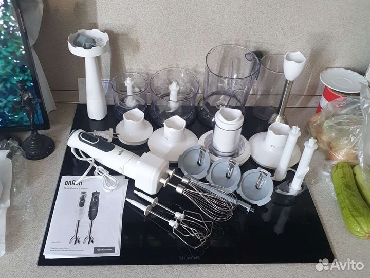 Braun блендер белого цвета