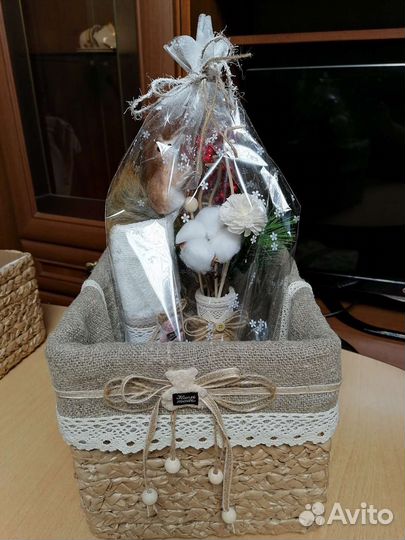 Подарочные новогодние коробки