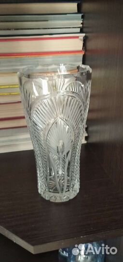 Хрустальная ваза