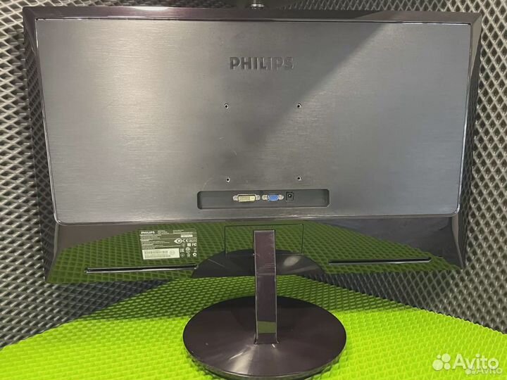 Монитор Philips 27