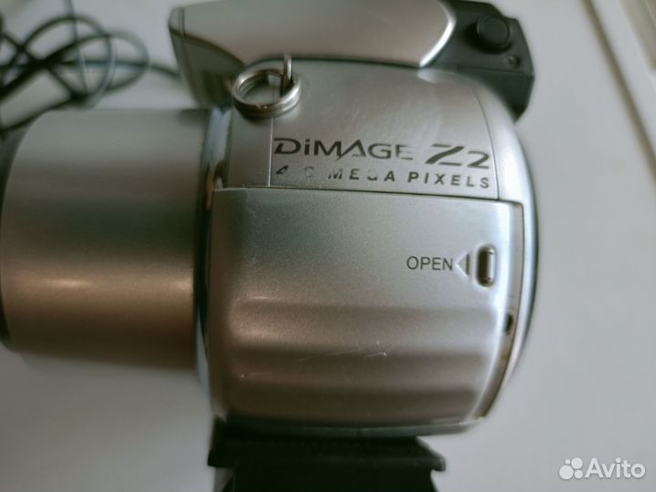 Цифровой фотоаппарат Konica Minolta