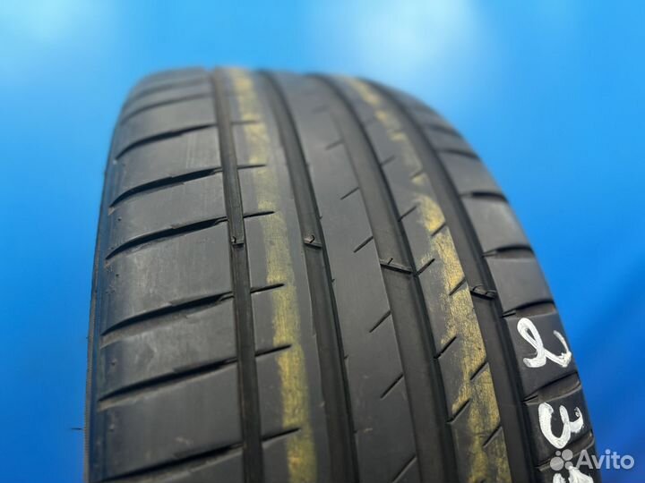 Michelin Pilot Sport 4 235/45 R18 98Y