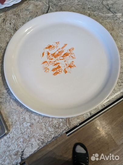 Тарелки салатные, селёдочницы