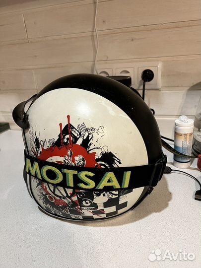 Мотоциклетный шлем размер l