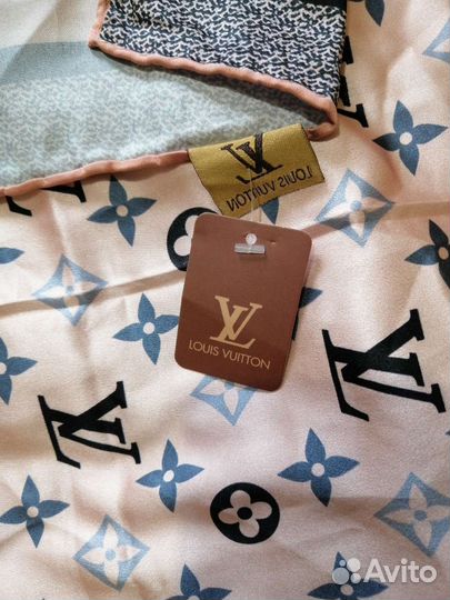 Шелковый платок louis vuitton