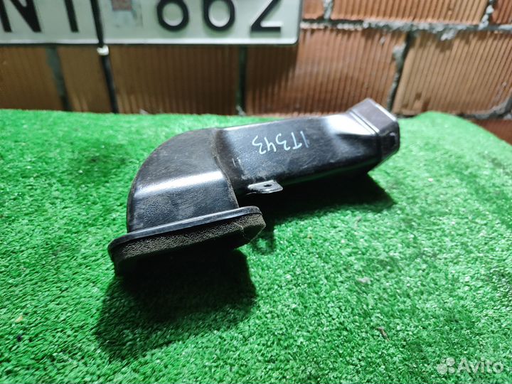 Воздуховод отопителя правый Volkswagen Touareg 7L