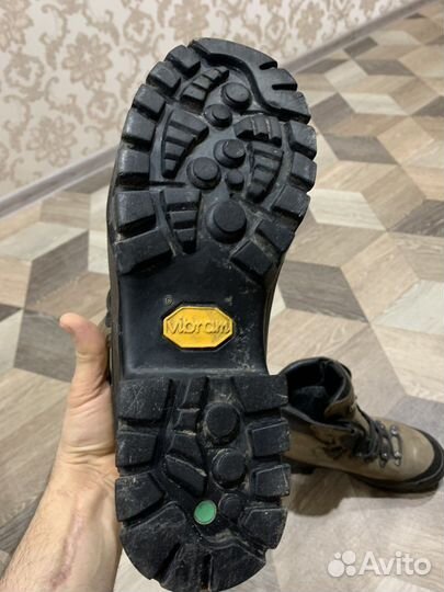 Трекинговые ботинки 42 размер