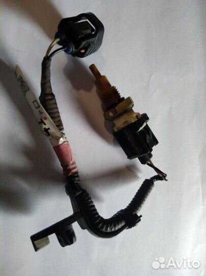 Температурный датчик Toyota