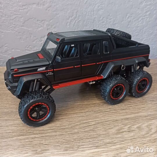 Машинка инерционная Mercedes Gelandewagen