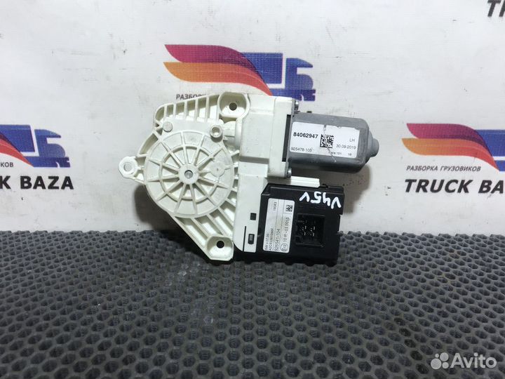 Моторчик стеклоподъемника левого