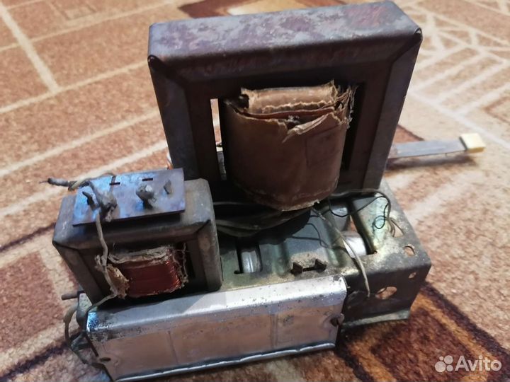 Трансформатор. Микрофон.Запчасти радиолы сириус М