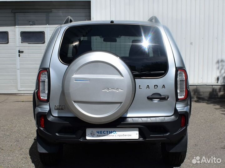 ВАЗ Niva Travel 1.7 МТ, 2022, 5 700 км