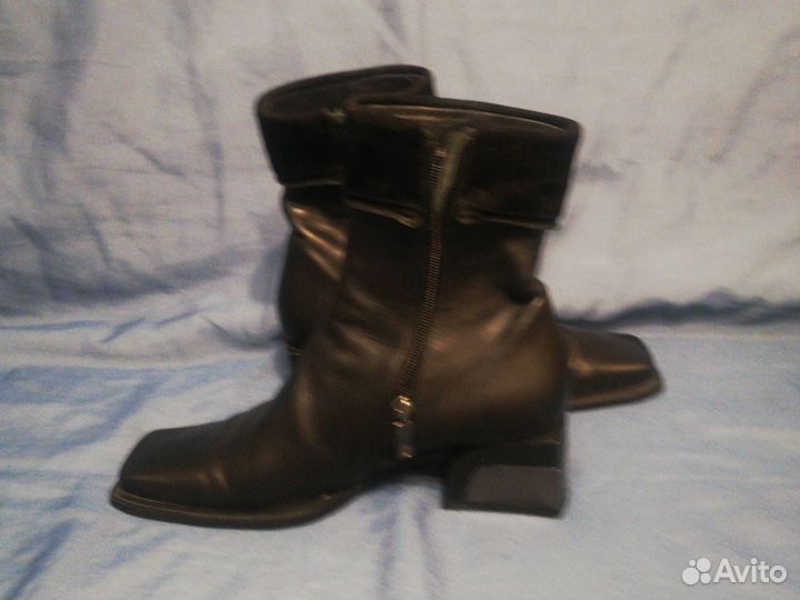 Ботинки женские