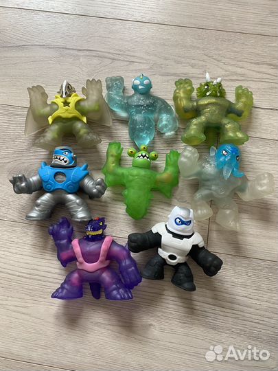 Фигурка GooJitZu