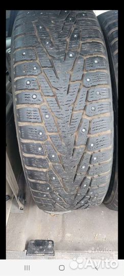 Nokian Tyres Hakkapeliitta 7 235/65 R17