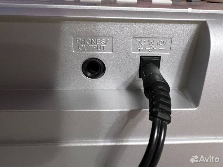 Синтезатор yamaha Portable Grand DGX 230