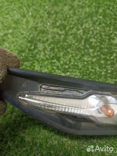 Левый поворотник Kia Rio 3