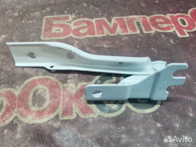 Петля капота передняя правая Volkswagen Polo