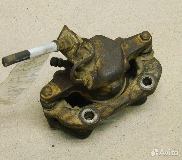 Суппорт передний левый VW Passat B3 1.8