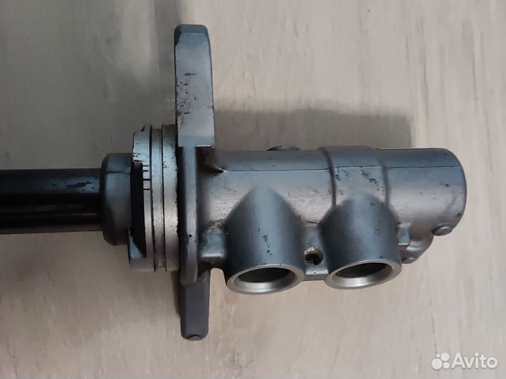 Главный тормозной цилиндр на toyota rav4