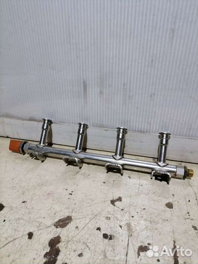 Рампа топливная Skoda Yeti