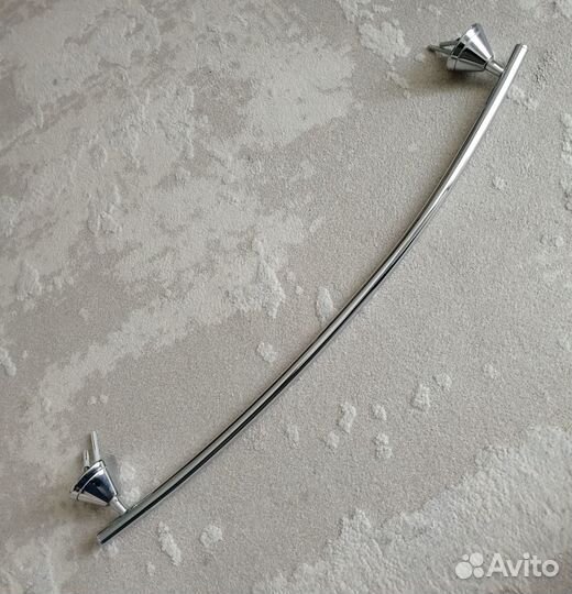 Держатель для полотенца в ванную