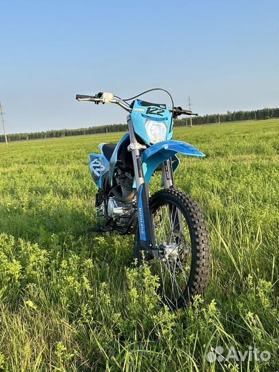 Мотоцикл Кросс Motoland XR 250 lite