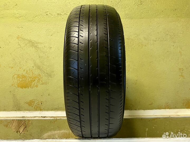 Yokohama dB Decibel E70 215/60 R16 V